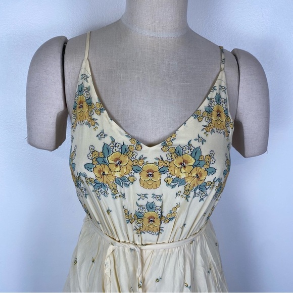 Urban Outfitters Floral Handkerchief Hem Midi Dress Butter Yellow Beige XS NWT - Picture 5 of 16